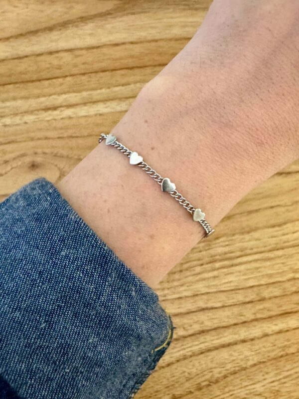 Pulsera corazones