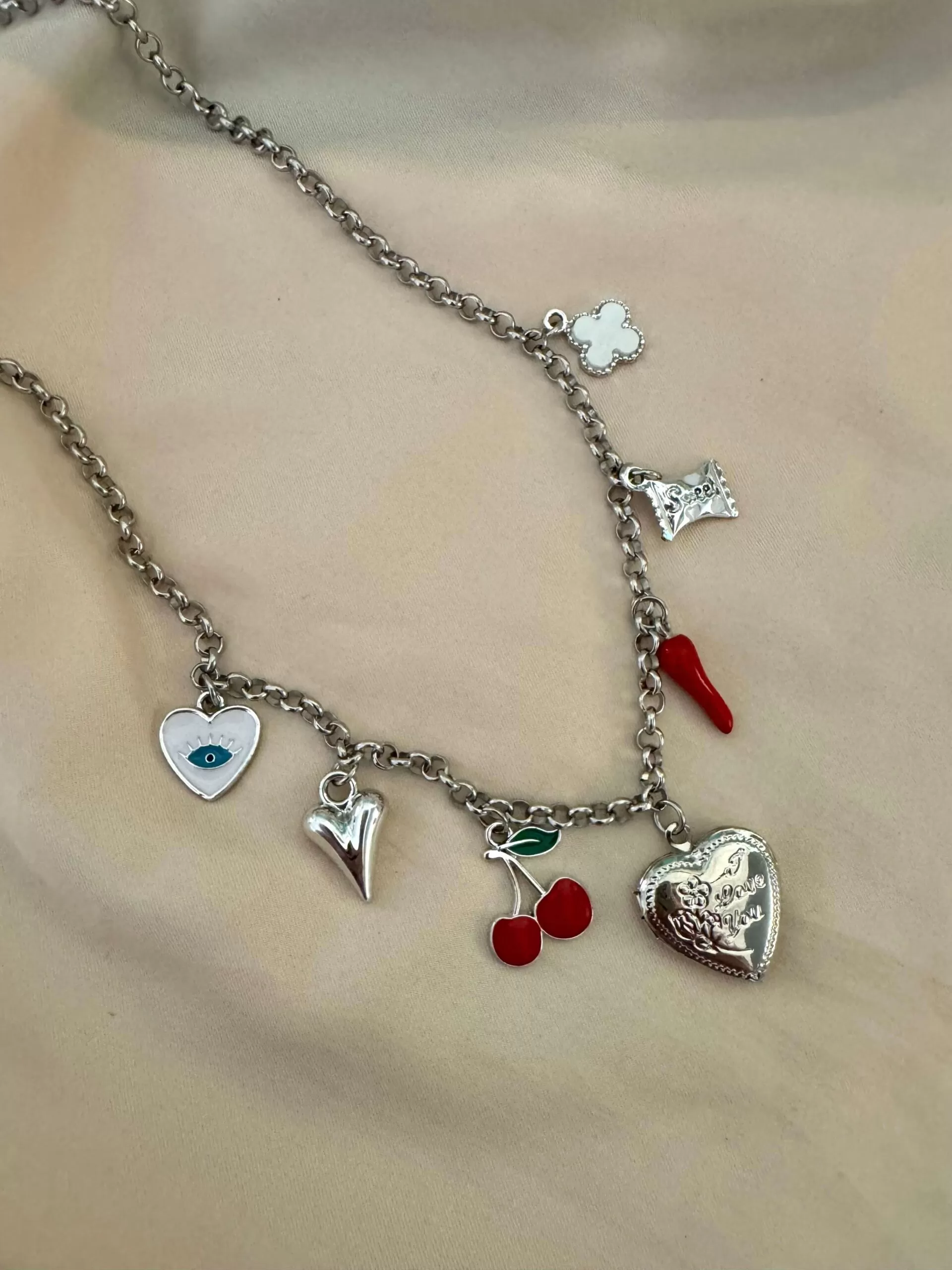 Collar multidijes con relicario - Imagen 2