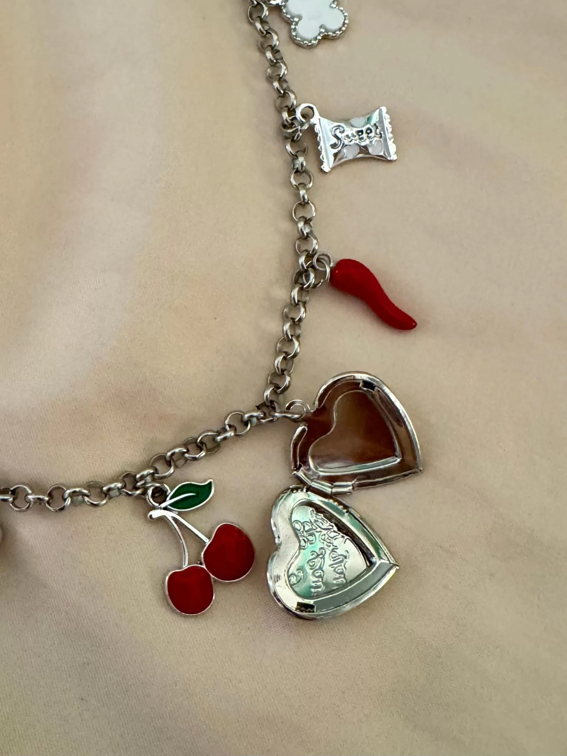 Collar multidijes con relicario - Imagen 4