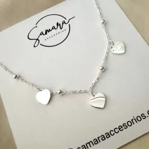 Collar corazones colgantes 45-50 cm.