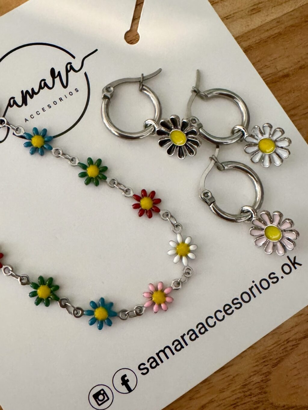 Instagram post from samaraaccesorios.ok. This post is in position 8.