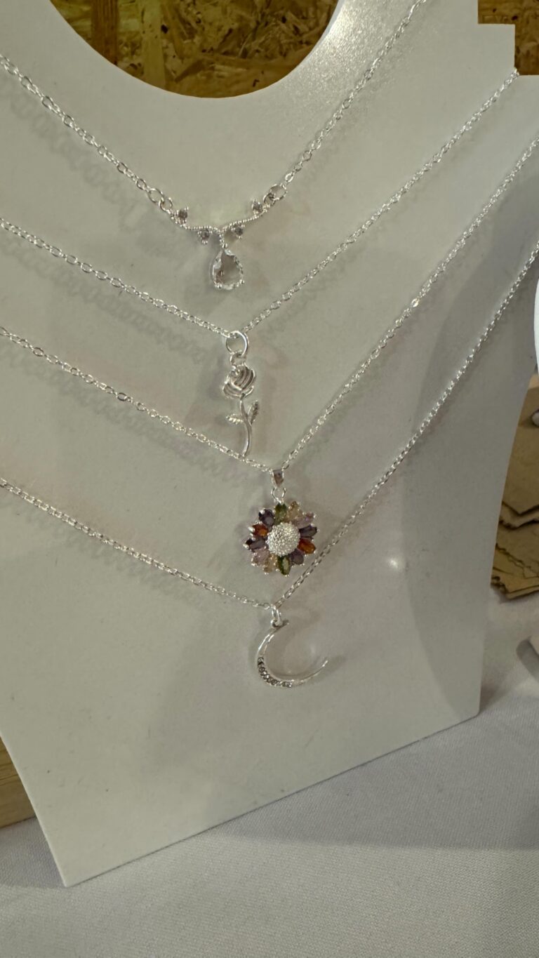 Instagram post from samaraaccesorios.ok. This post is in position 6.