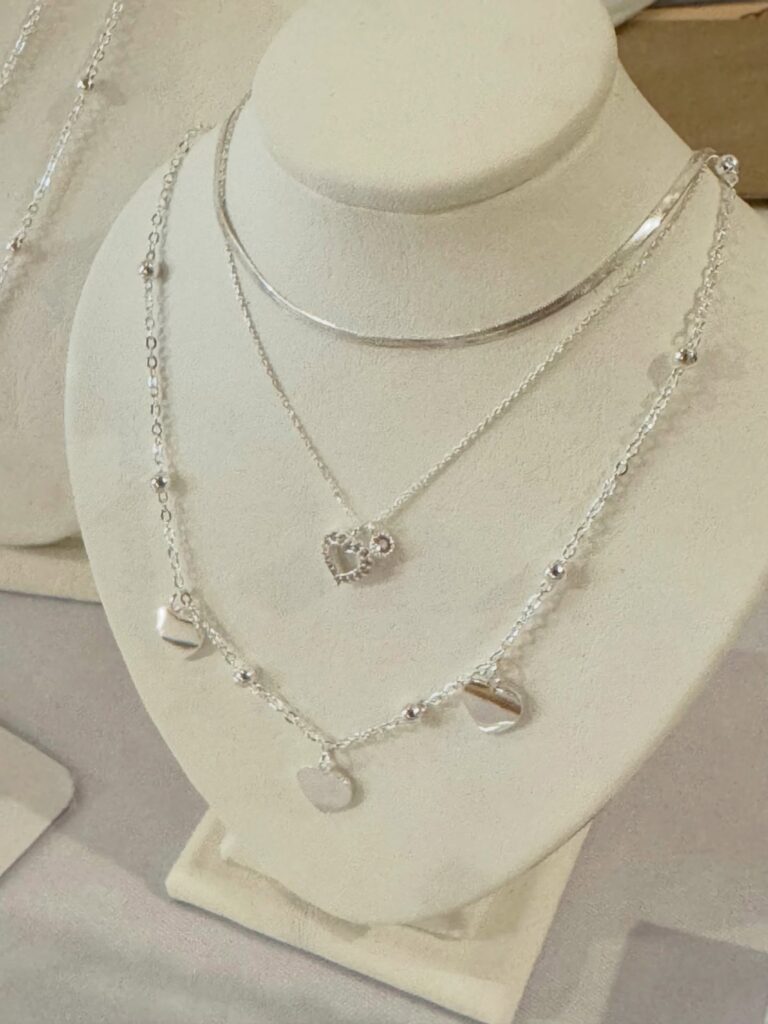 Instagram post from samaraaccesorios.ok. This post is in position 5.