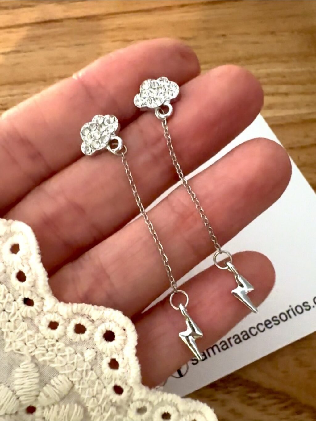 Instagram post from samaraaccesorios.ok. This post is in position 0.