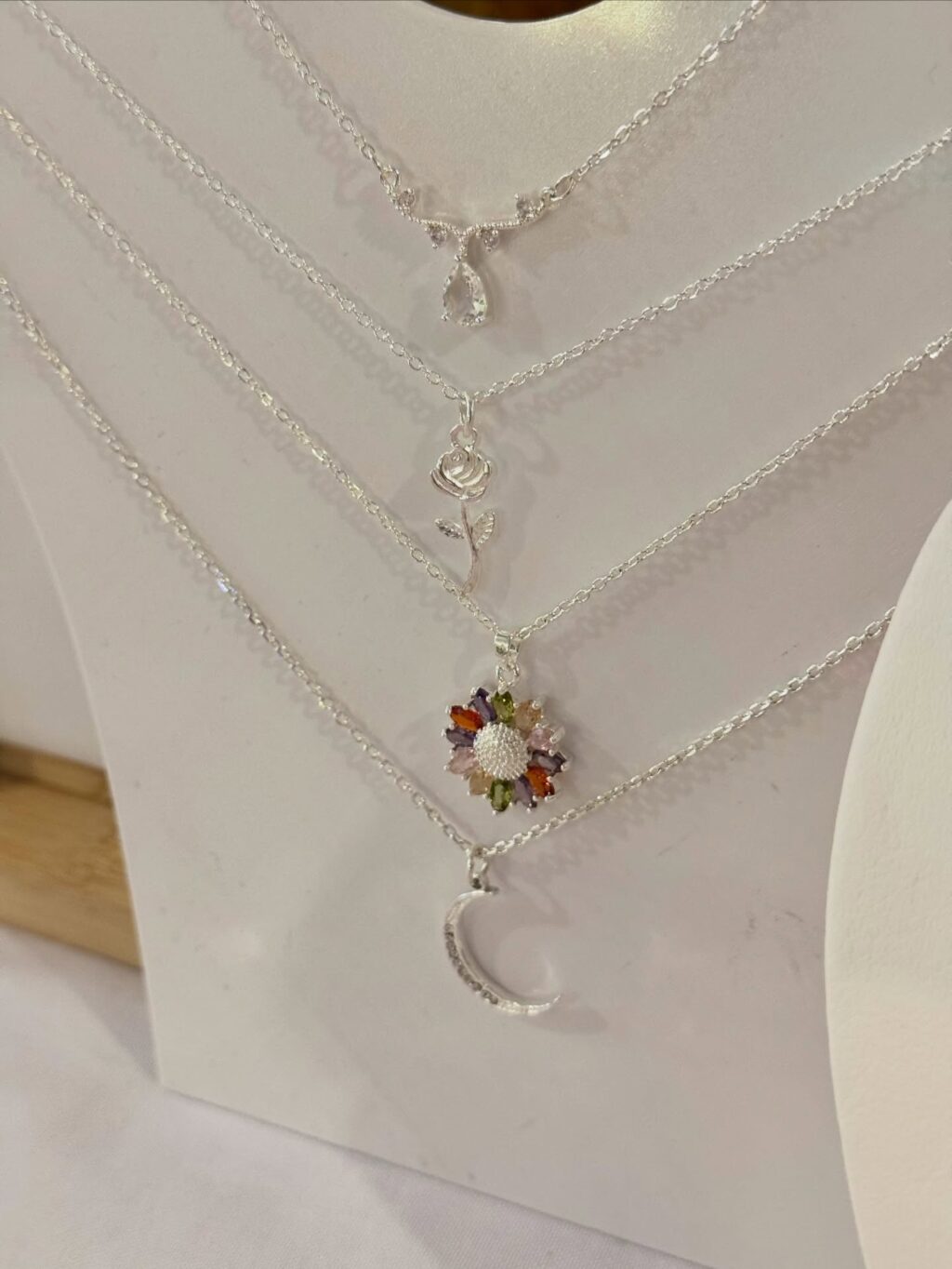 Instagram post from samaraaccesorios.ok. This post is in position 2.